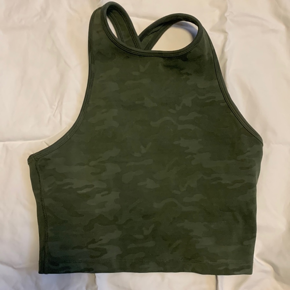 Beyond yoga top size small